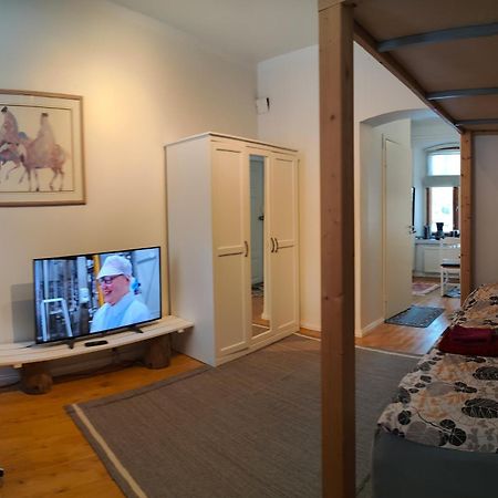 A Lovely Apartment Near Railway Station And Arena. Tampere Esterno foto